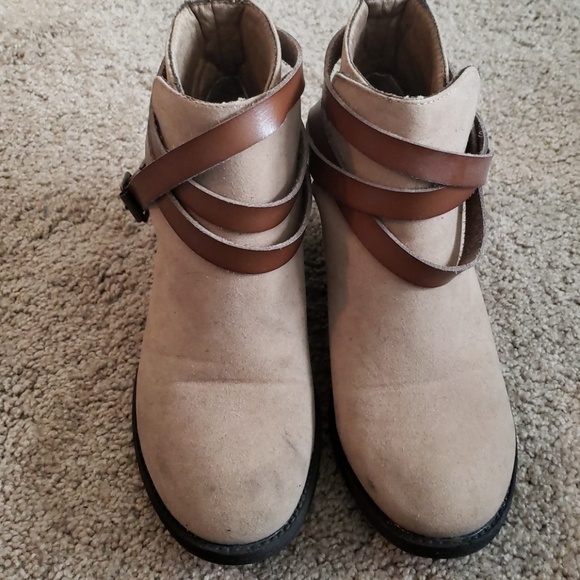 ankle booties - Picture 5 of 6